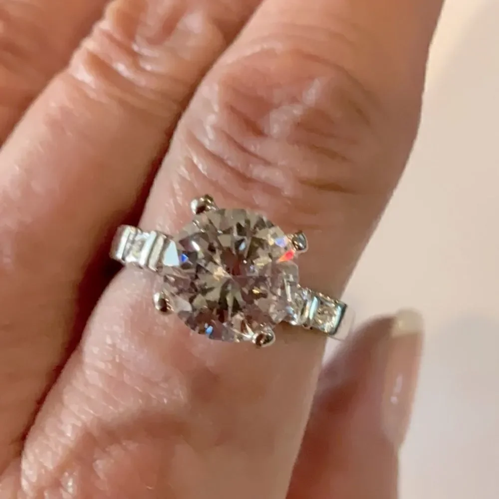 Beautiful engagement ring - Picture 6 of 6